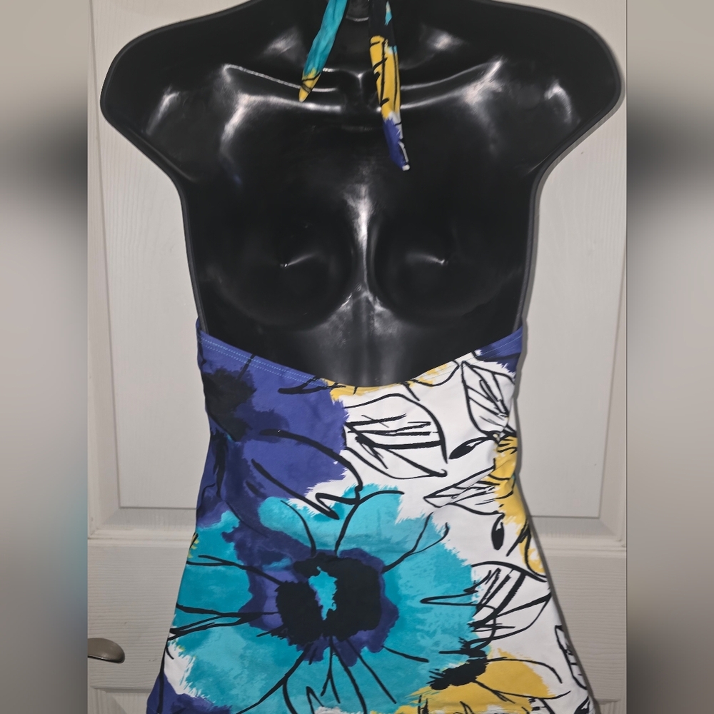 Floral Ruffle Halter Swim Top - Picture 3 of 4
